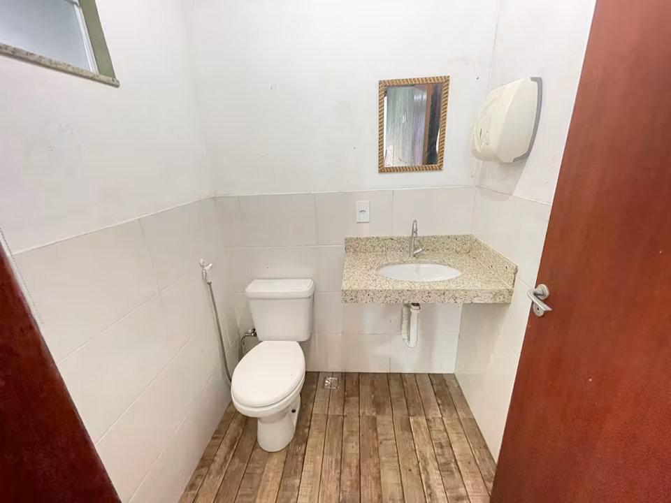 Foto de outro banheiro